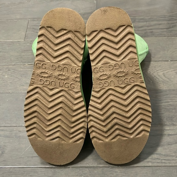 Y2K Vintage Ugg Classic Short Boots Size 6 - Picture 9 of 14